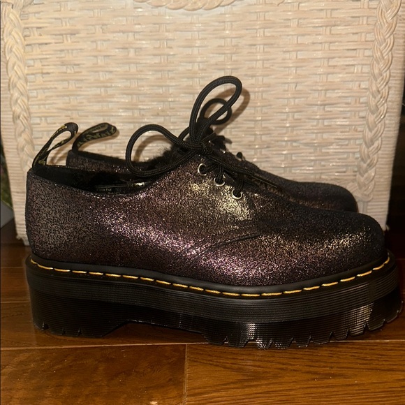 Dr. Martens Women's 1461 Faux Fur Lined Metallic Leather Oxford Shoes Size 8 - Picture 2 of 7